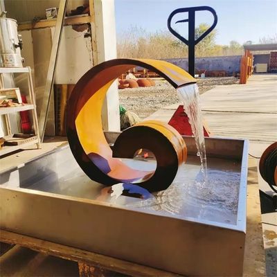 Taman Landscape Unik Desain Bulan Kecil Corten Steel Fitur Air Untuk